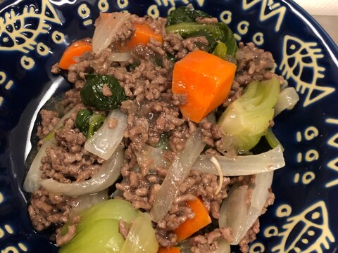 芝麻醤香る♪合い挽き肉と青梗菜のトロミ餡掛け^_^